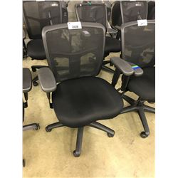 BLACK MESH BACK MULTI-LEVER TASK CHAIR