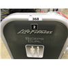 Image 2 : LIFE FITNESS BICEP CURL STATION