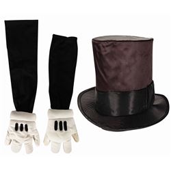 Mickey Walk-Around Character Hat & Gloves.