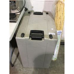 Rubbermaid CaterMax Insulated Carrier