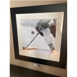 Framed Drop the puck Picture
