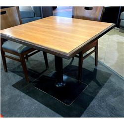 Square Restaurant Dinning Table single pedestal approx 32 x 32 inch