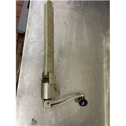 Commercial Can opener