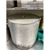 Image 4 : Large Aluminum stock pot with lid