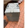 Image 3 : Cambro Food Service insulated caterers tray box