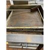 Image 2 : Gas 26 inch Gas Char broiler with 4 drawer stand-BUYER MUST PROFESSIONALLY DISCONNECT AND CAP