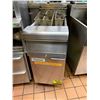 Image 1 : Frymaster triple basket Gas Deep fryer -BUYER MUST PROFESSIONALLY DISCONNECT AND CAP