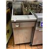 Image 5 : Quest double BasketGas Deep Fryer-BUYER MUST PROFESSIONALLY DISCONNECT AND CAP
