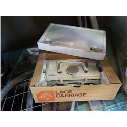 SINGER LC2 LACE CARRIAGE IN BOX