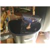 Image 2 : BIN OF XMAS LIGHTS AND BOX OF XMAS DECOR