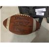 Image 2 : Leather saddle bag and vintage CFL football