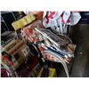 Image 1 : 4 metal folding chairs and 4 stacking patio chairs