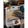 Image 2 : HEATER, 2 ELECTRIC SANDERS, SPARKPLUG POLISHER