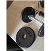 Image 2 : 3 ADJUSTABLE DUMBELLS