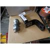 Image 1 : Curt trailer hitch with new 2"ball