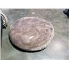 Image 1 : LARGE ROUND DOG BED