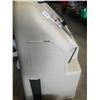 Image 7 : INVACARE PLATINUM 10 HOME OXYGEN CONCENTRATOR AND INVACARE HOMEFILL II  OXYGEN COMPRESSOR