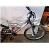 Image 3 : AVIGO SILVER AND BLACK BIKE