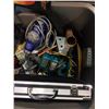 Image 3 : TOTE OF ESTATE GOODS, 6 SECOND AB, HARD CASE