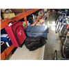 Image 1 : 2 LUGGAGE BAGS AND ROOTS BACKPACK