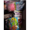 Image 4 : Tote of lifting straps, balloons and more