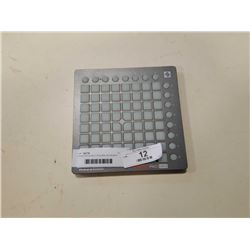 NOVATION LAUNCH PAD MINI KEYBOARD CONTROLLER