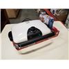 Image 1 : GEORGE FOREMAN WAFFLE GRILL AND SALT AND PEPPER MILLS