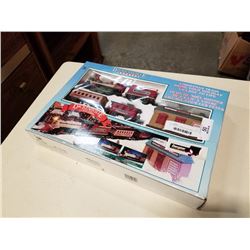 DICKENSVILLE EXPRESS CHRISTMAS TRAIN SET