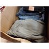 Image 3 : BOX OF JEANS