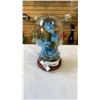 Image 1 : FLORAL DISPLAY IN GLASS DOME DISPLAY CASE