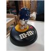 Image 3 : COLLECTOR M&M FIGURE TABLE LAMP WITH SOUND
