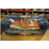 Image 3 : TWO 1:18 SCALE DIE CAST CARS - ROAD SIGNATURE LEATHER SERIES 1957 THUNDERBIRD AND AMERCAN MUSCLE 56 