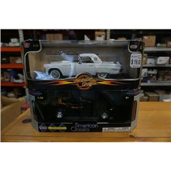 2 MOTOR MAX 1:18 SCALE DIE CAST CARS - 1932 FORD COUPE AND 1956 THUNDERBIRD