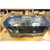 Image 3 : 2 MOTOR MAX 1:18 SCALE DIE CAST CARS - 1932 FORD COUPE AND 1956 THUNDERBIRD