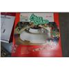 Image 2 : NEW INTERNATIONAL SILVER CHRISTMAS CARD TREE, SLEIGH, AND DELUXE TREE STAND