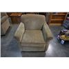 Image 1 : SOFA SO GOOD UPHOLSTERED ARMCHAIR