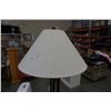 Image 8 : METAL FLOOR LAMP