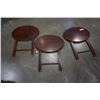 Image 1 : 3 BOMBAY CO FOLDING TV TRAYS