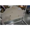 Image 3 : WHITE WOOD TWIN SIZE BED FRAME