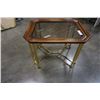 Image 7 : Glass insert square coffee table