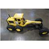Image 6 : TONKA  AND OTHER METAL TOYS