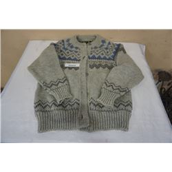 SUPERB NORWEGIAN MADE COWICHAN SWEATER