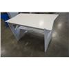 Image 8 : WHITE DESK