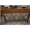 Image 10 : VINTAGE WOOD BENCH