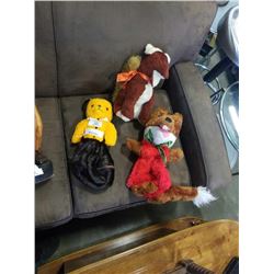 2 VINTAGE PAJAMA CASES AND OTHER STUFFED ANIMAL