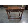 Image 2 : HIGHLY CARVED ENDTABLE