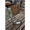 Image 3 : 2 METAL JEWELLERY TREES