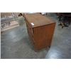 Image 5 : ANTIQUE 3 DRAWER DRESSER