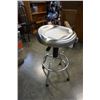 Image 1 : STAINLESS GAS LIFT STOOL