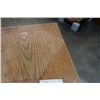 Image 4 : OAK BOBBIN TURNED TABLE